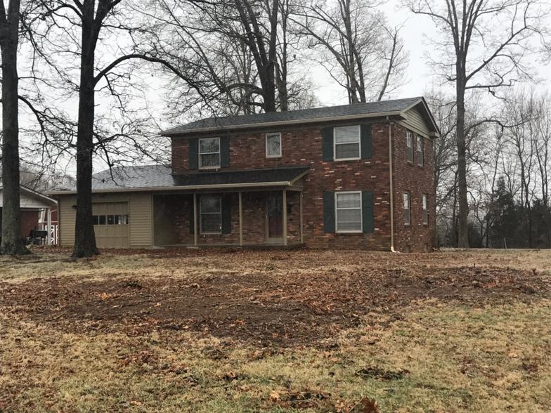 Universal Realty & Auction Scottsville, KY 42164